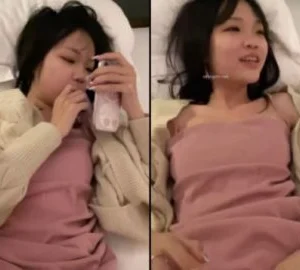 Địt em người yêu đang nói điện thoại