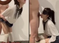 Địt em teen china ở hành lang