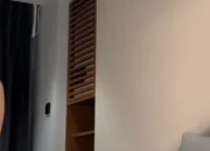 Em gái xinh đẹp bím rộng thì phải mấy anh trai tây to dài mới đủ thỏa mãn