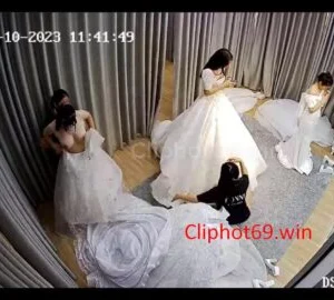 Hack camera phòng thử váy cưới