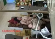phang em gái xinh ở tiệm spa