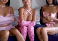 Rosababi 4some cùng trai Tây râu quai nón